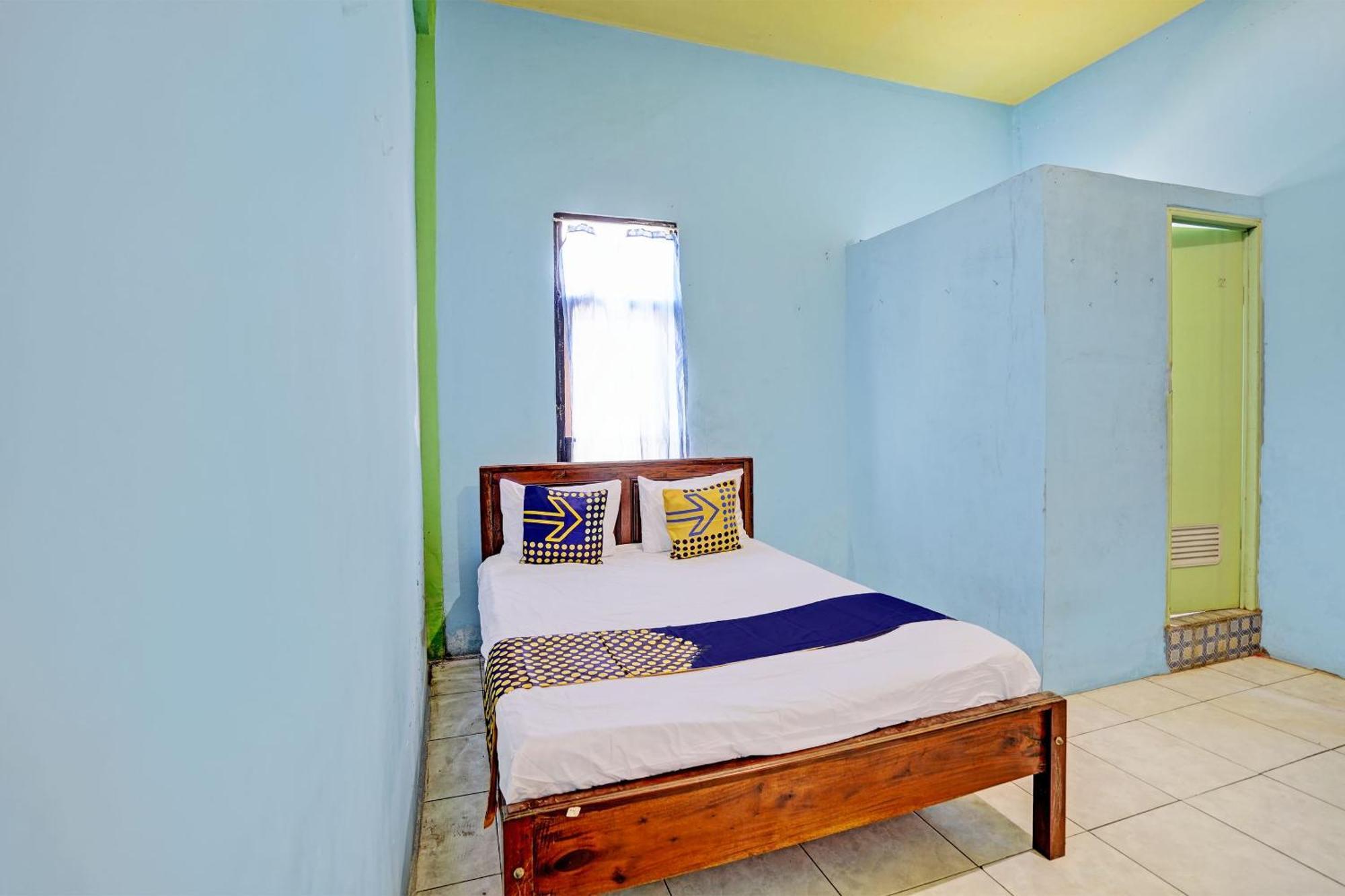 Oyo Life 93037 Nova Jaya Homestay Syariah Lamongan Экстерьер фото