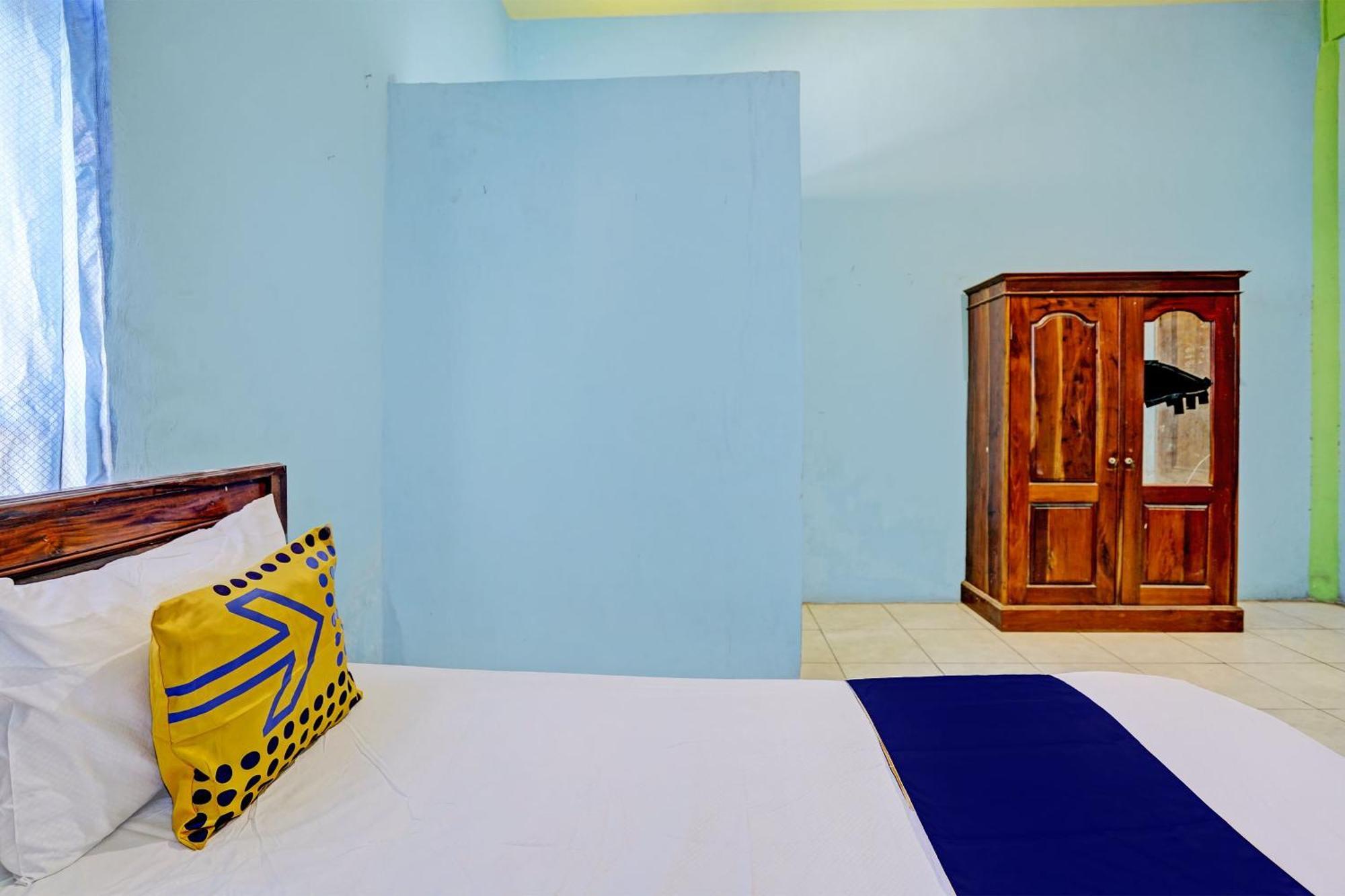 Oyo Life 93037 Nova Jaya Homestay Syariah Lamongan Экстерьер фото